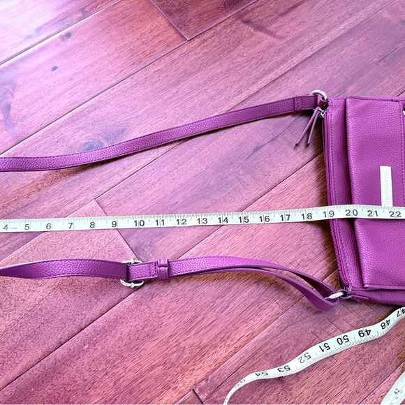 Liz Claiborne small red faux leather crossbody purse bag handbag - Picture 7 of 10